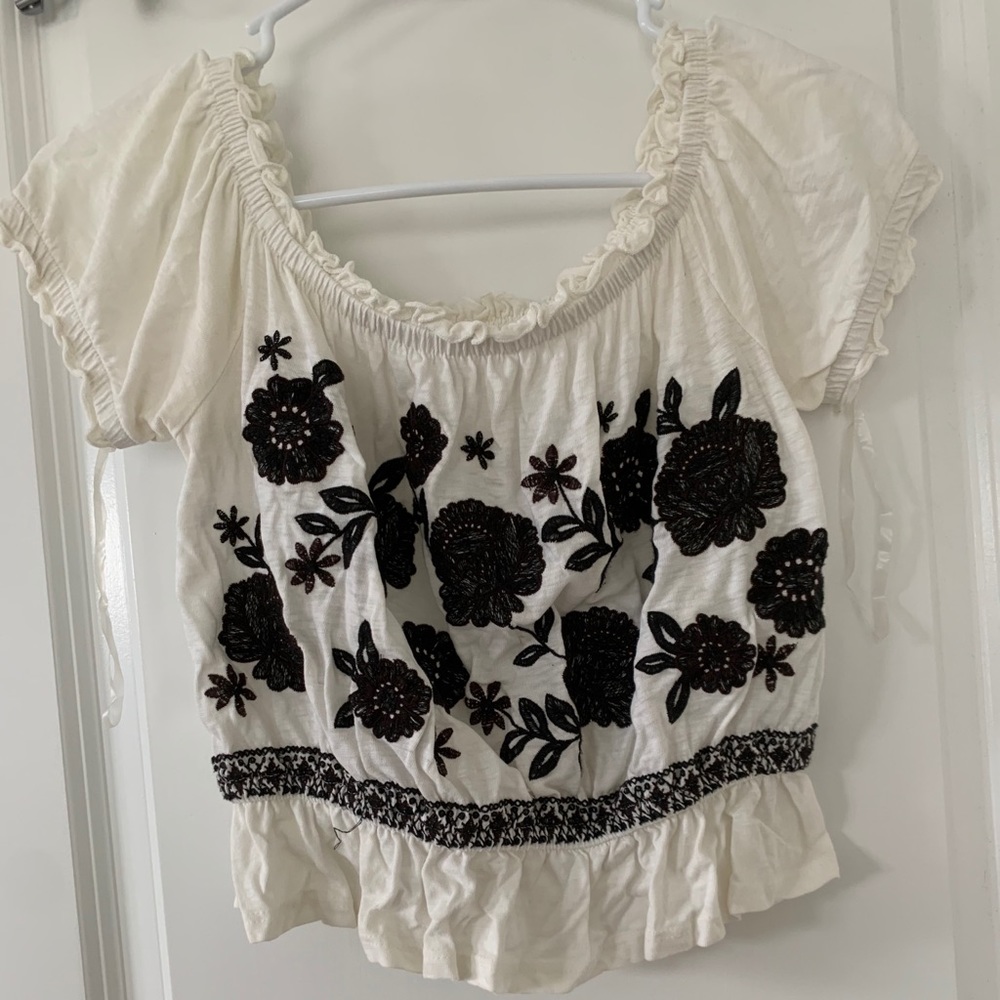 AE white & black embroidered off the shoulder top